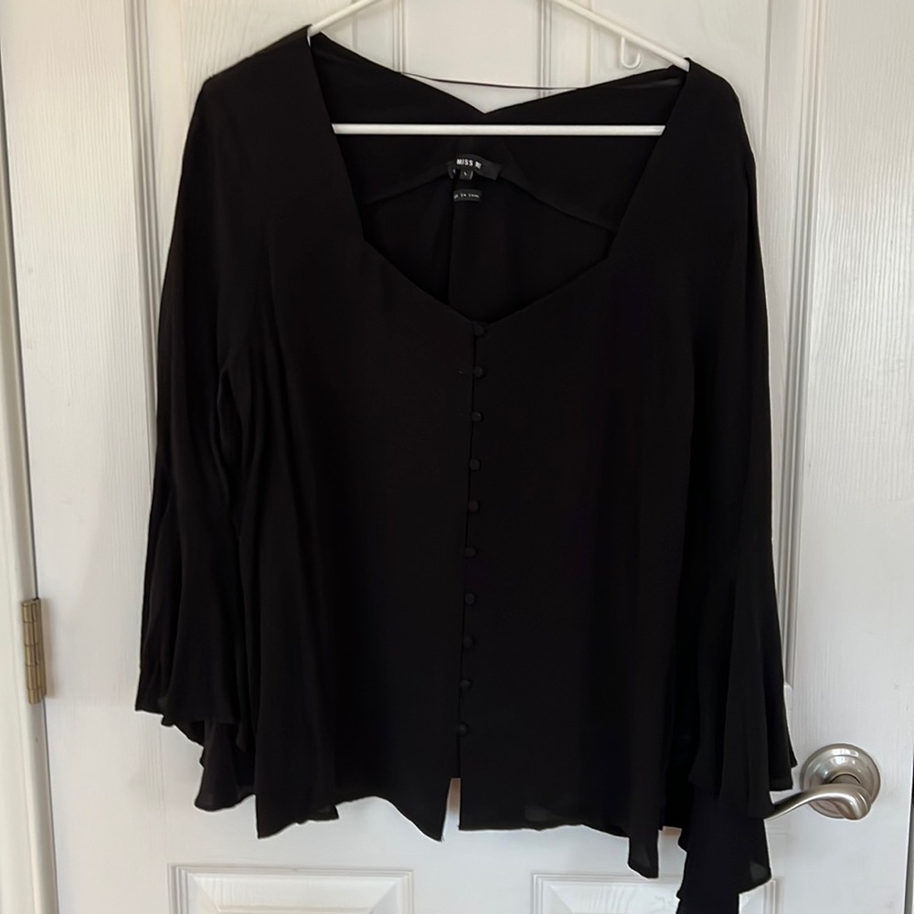 Miss Me ladies black bell-sleeve blouse.